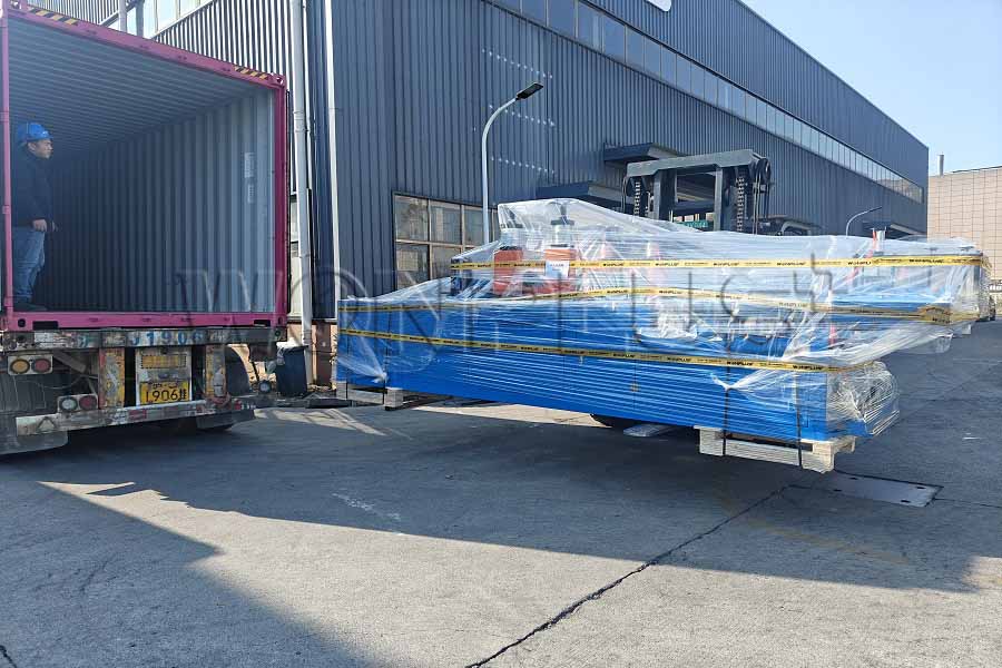 Línea de extrusión de techo hueco de PVC WONPLUS Envío